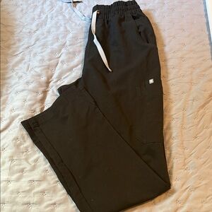 Women’s Figs relaxed scrub pants